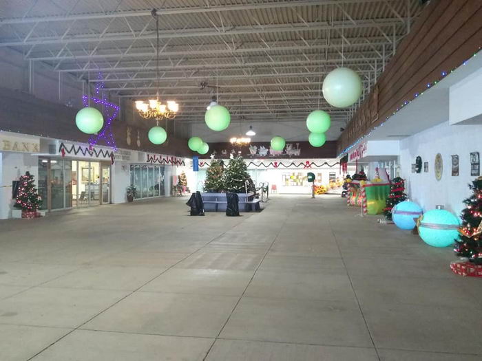 Mineral River Plaza - From The Mall Facebook Page (newer photo)